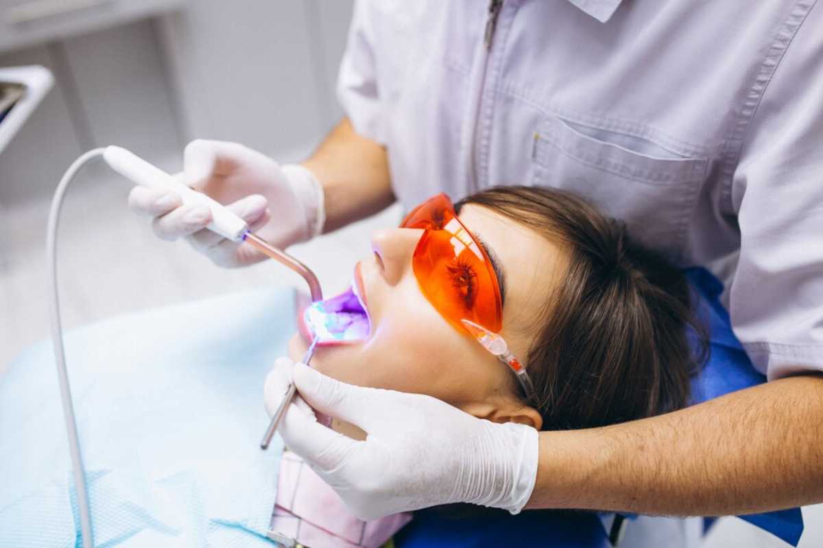 De quanto em quanto tempo posso fazer clareamento dental?